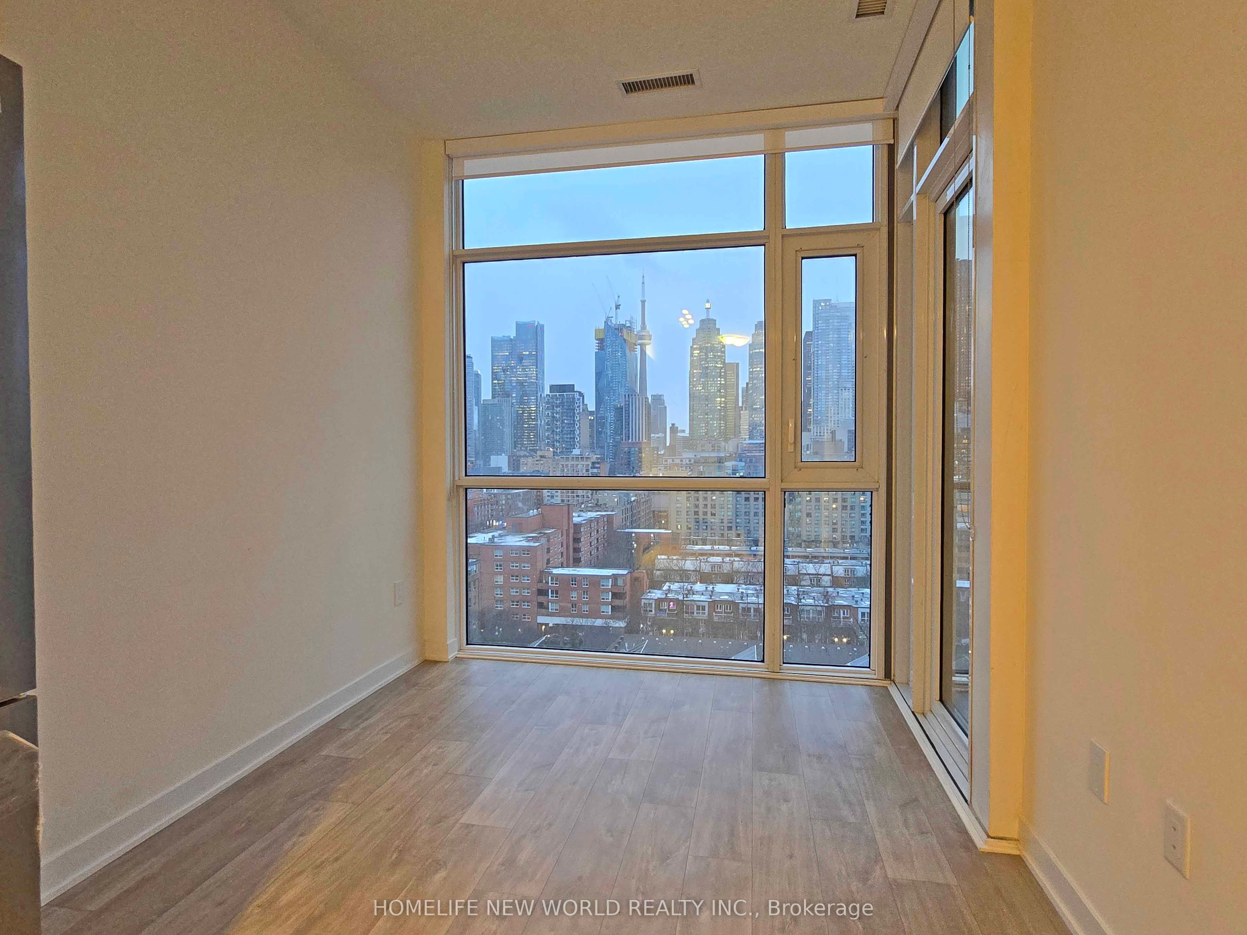 121 Lower Sherbourne Street 1130