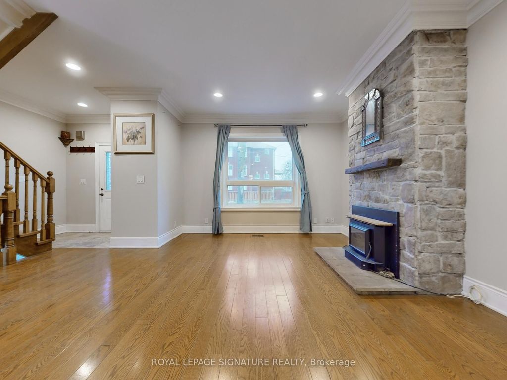 Photo of 73 Buttonwood Avenue, Toronto, ON M6M 2H9 (MLS # W12645848)