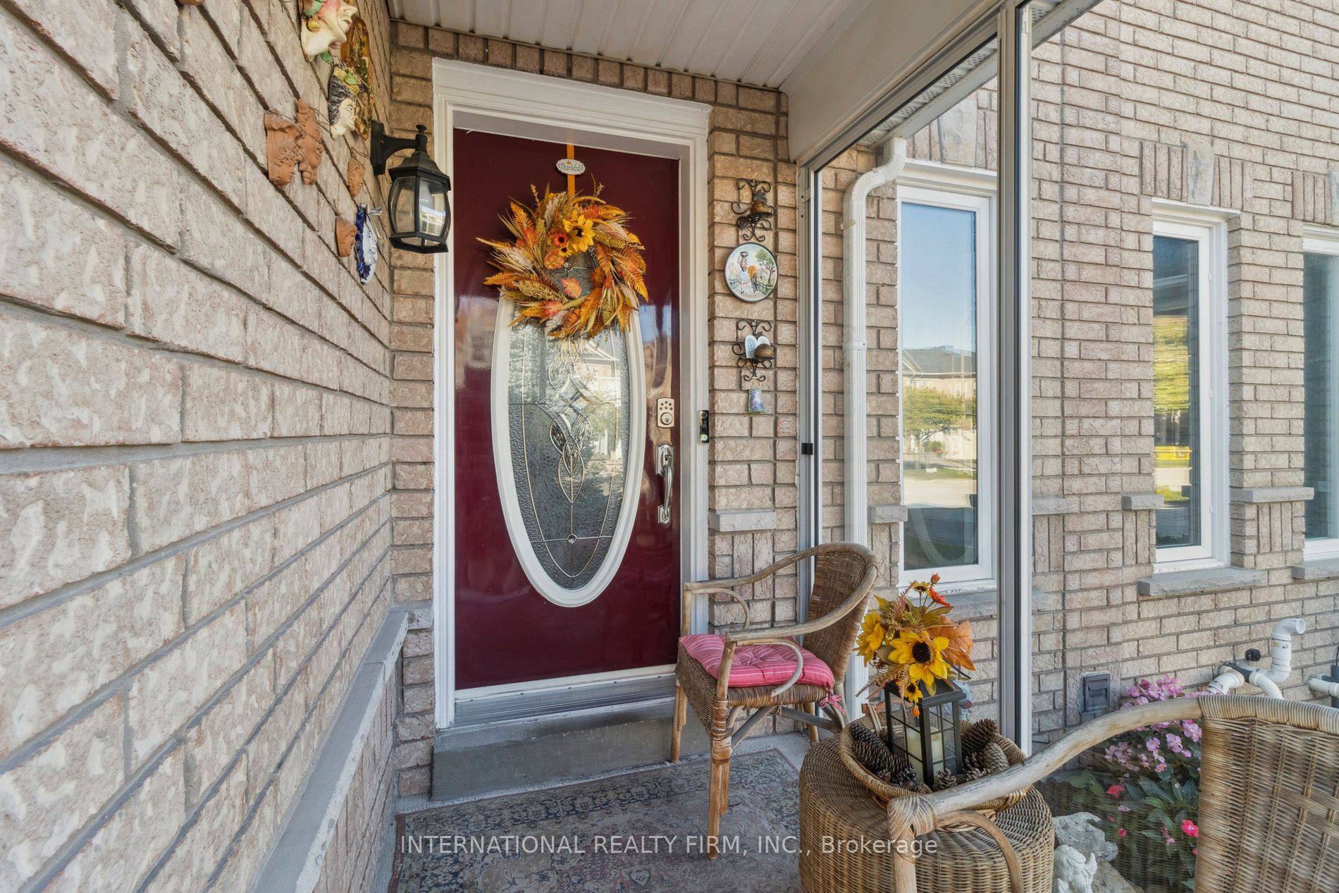 76 Timberwolf Crescent