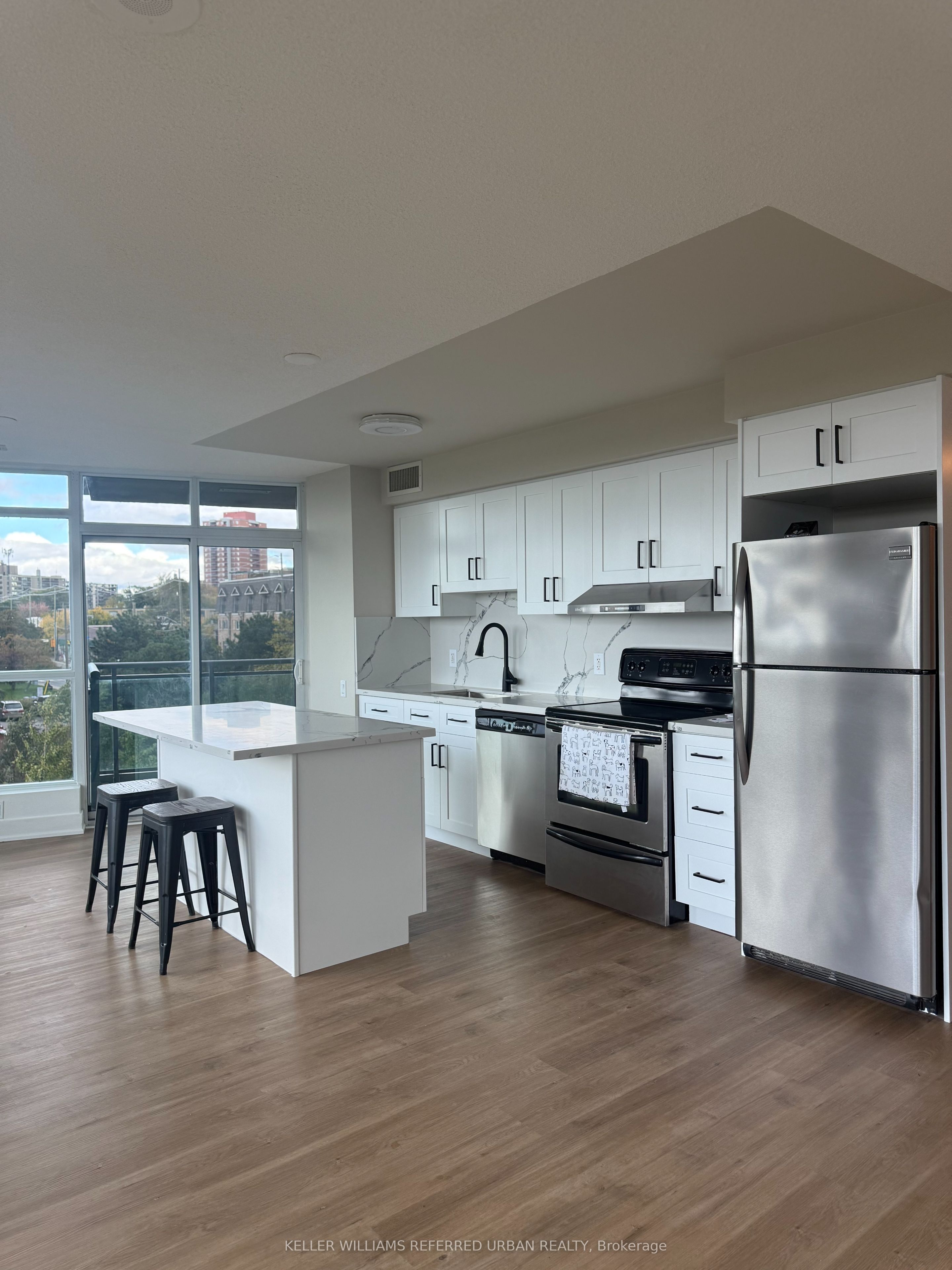 1048 Broadview Avenue 308