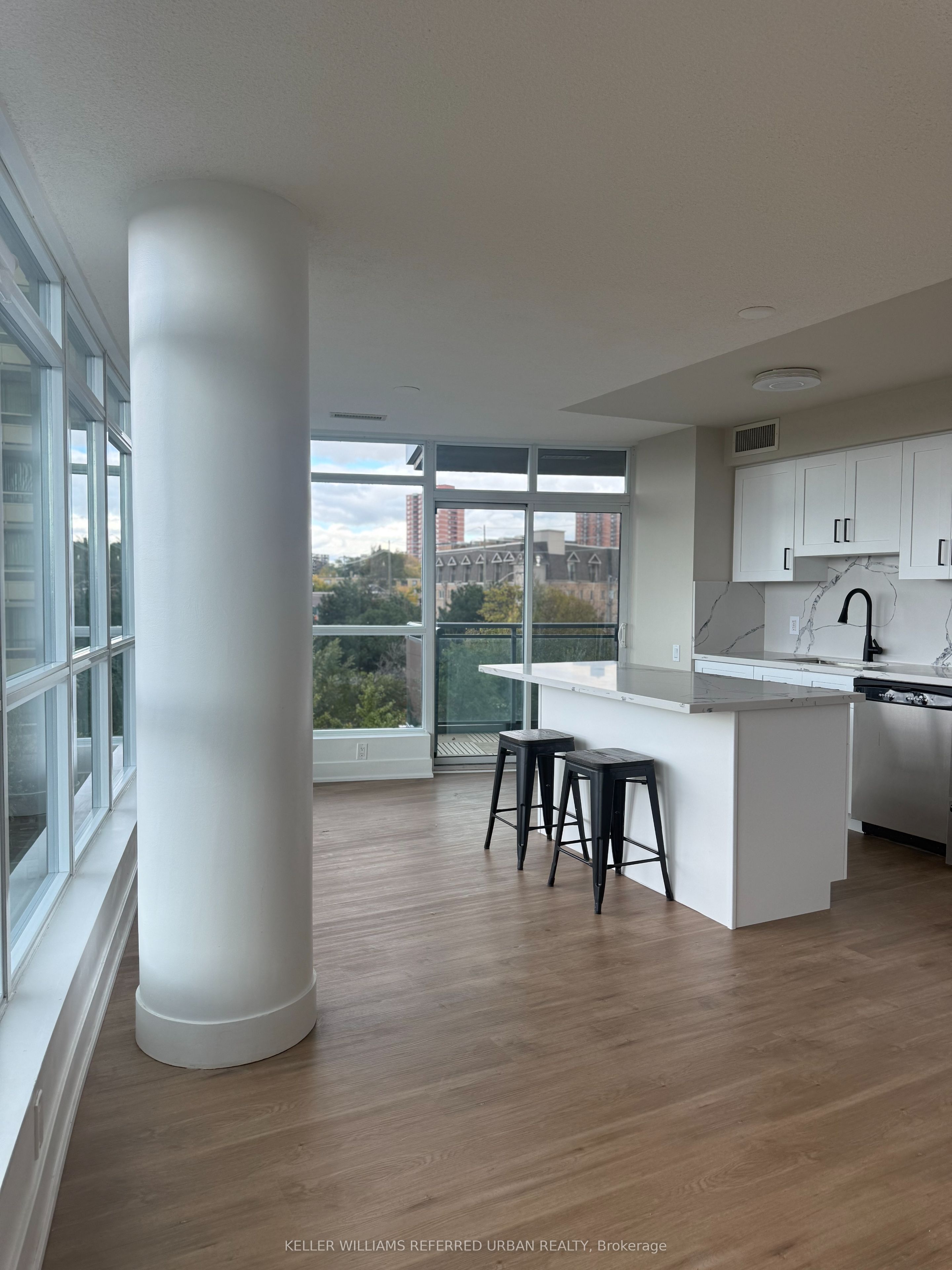 1048 Broadview Avenue 308