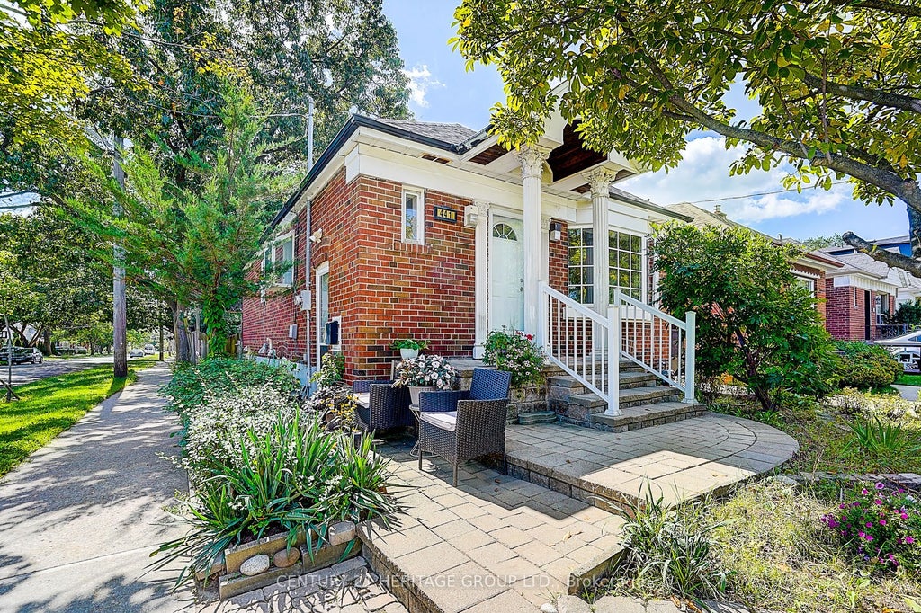 Photo of 441 Rimilton Avenue, Toronto, ON M8W 2G7 (MLS # W13845510)