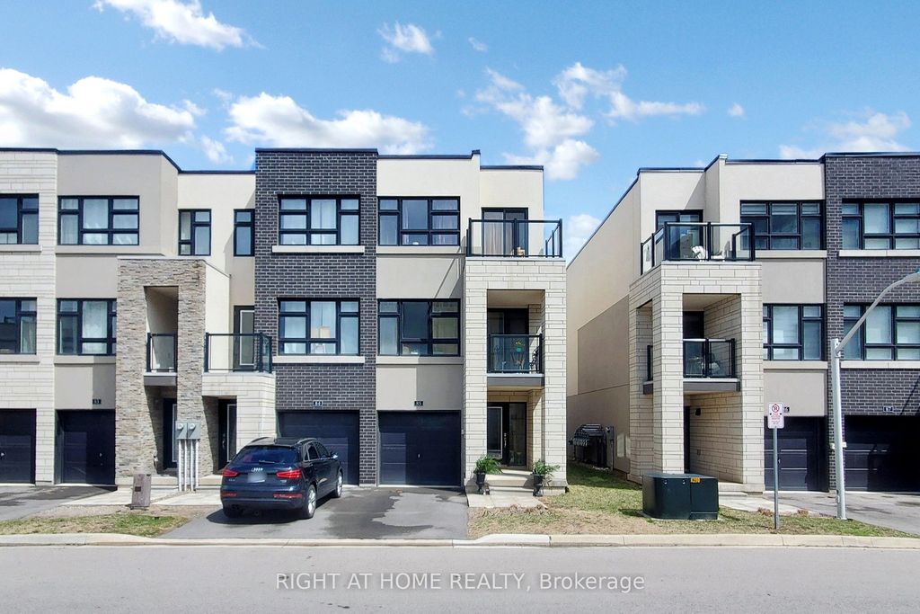Photo of 1121 Cooke Boulevard #85, Burlington, ON L7T 0C4 (MLS # W12488536)