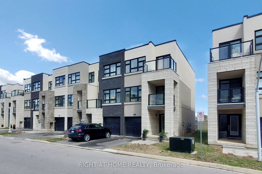 Photo of 1121 Cooke Boulevard #85, Burlington, ON L7T 0C4 (MLS # W12488536)