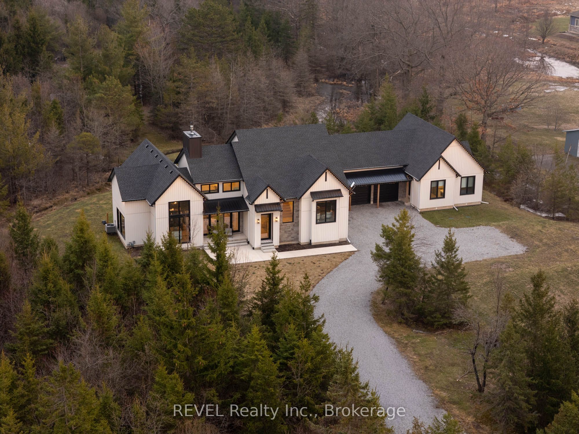 3901 White Road
