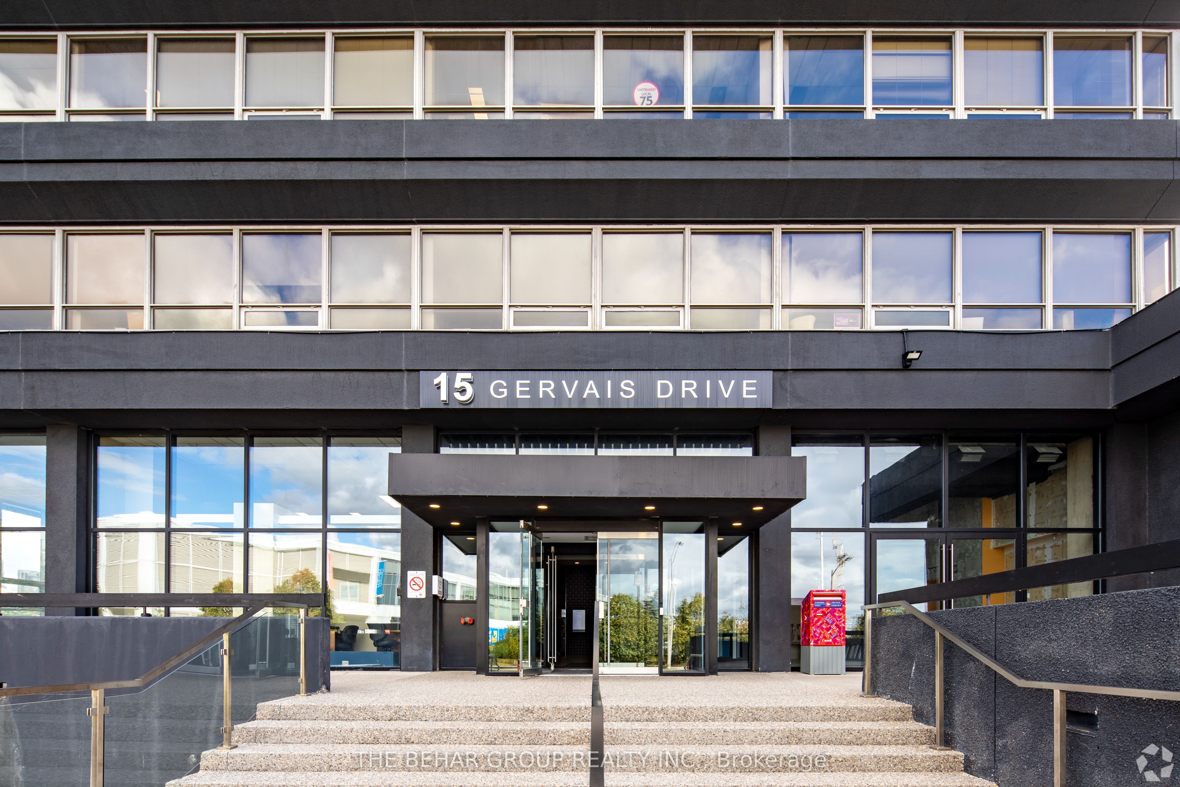 Photo 1 of 4 — 15 Gervais Drive 403, Toronto, ON M3C 1Y8