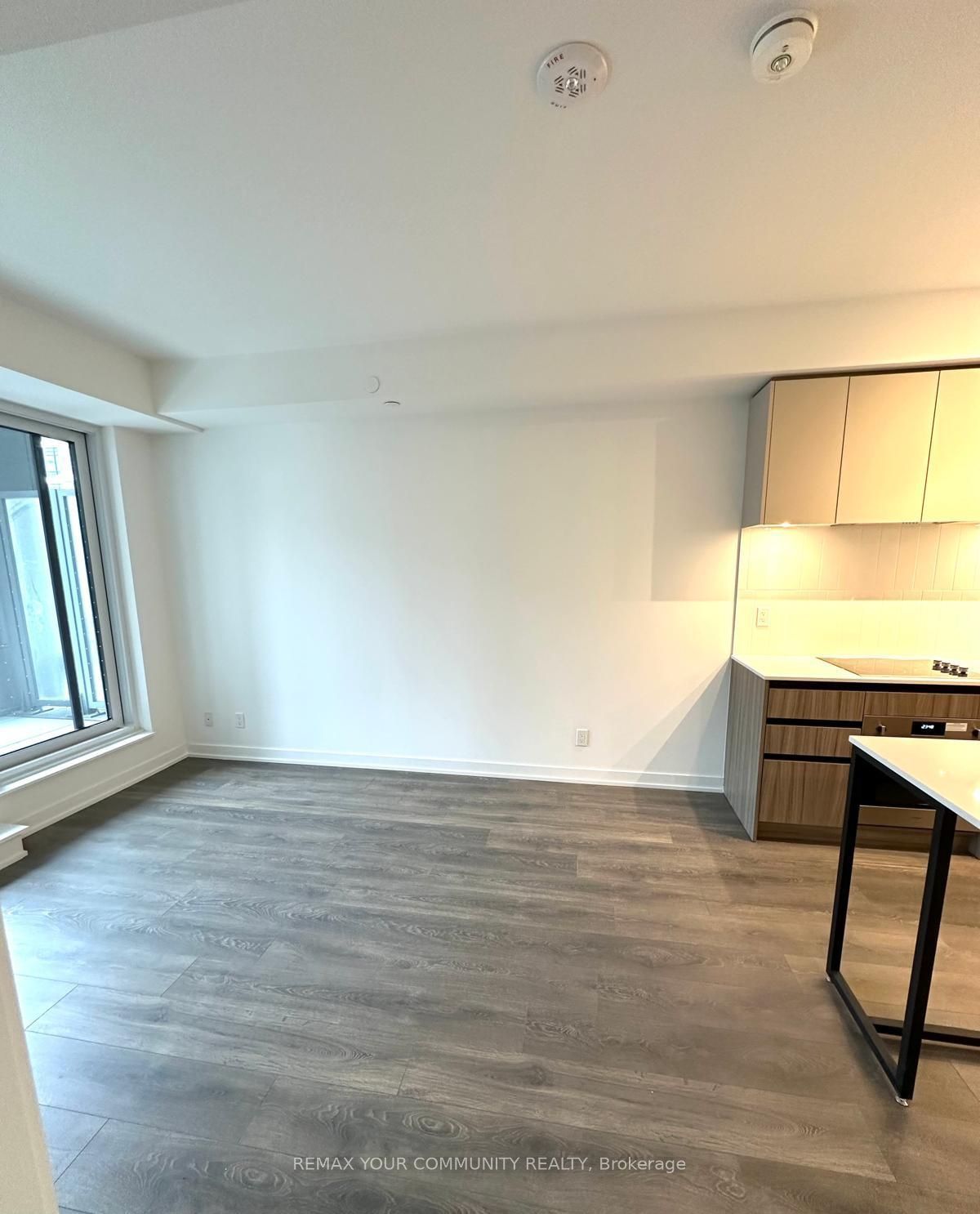 7950 Bathurst Street A328
