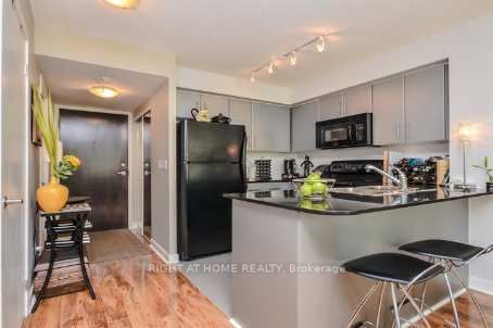 12 Yonge Street 503