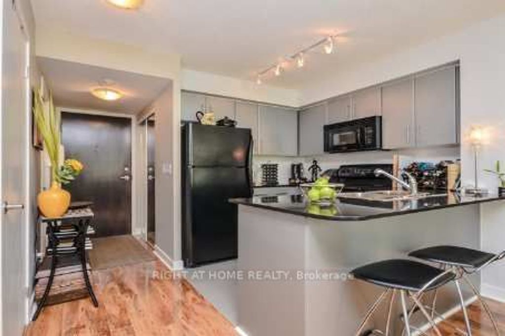 Photo of 12 Yonge Street #503, Toronto, ON M5E 1R4 (MLS # C12343317)