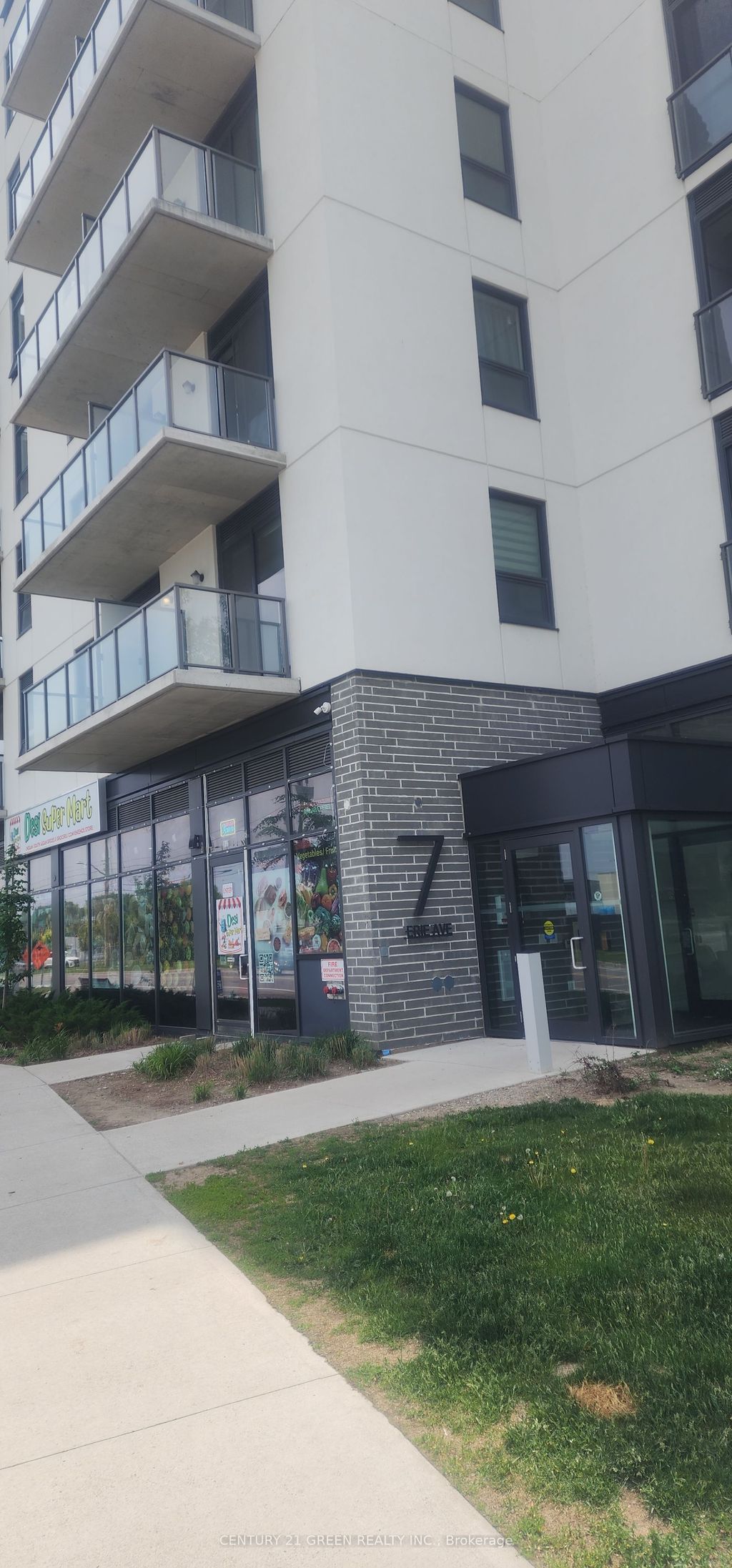 Photo of 7 Erie Avenue E #506, Brantford, ON N3S 2E7 (MLS # X12437796)