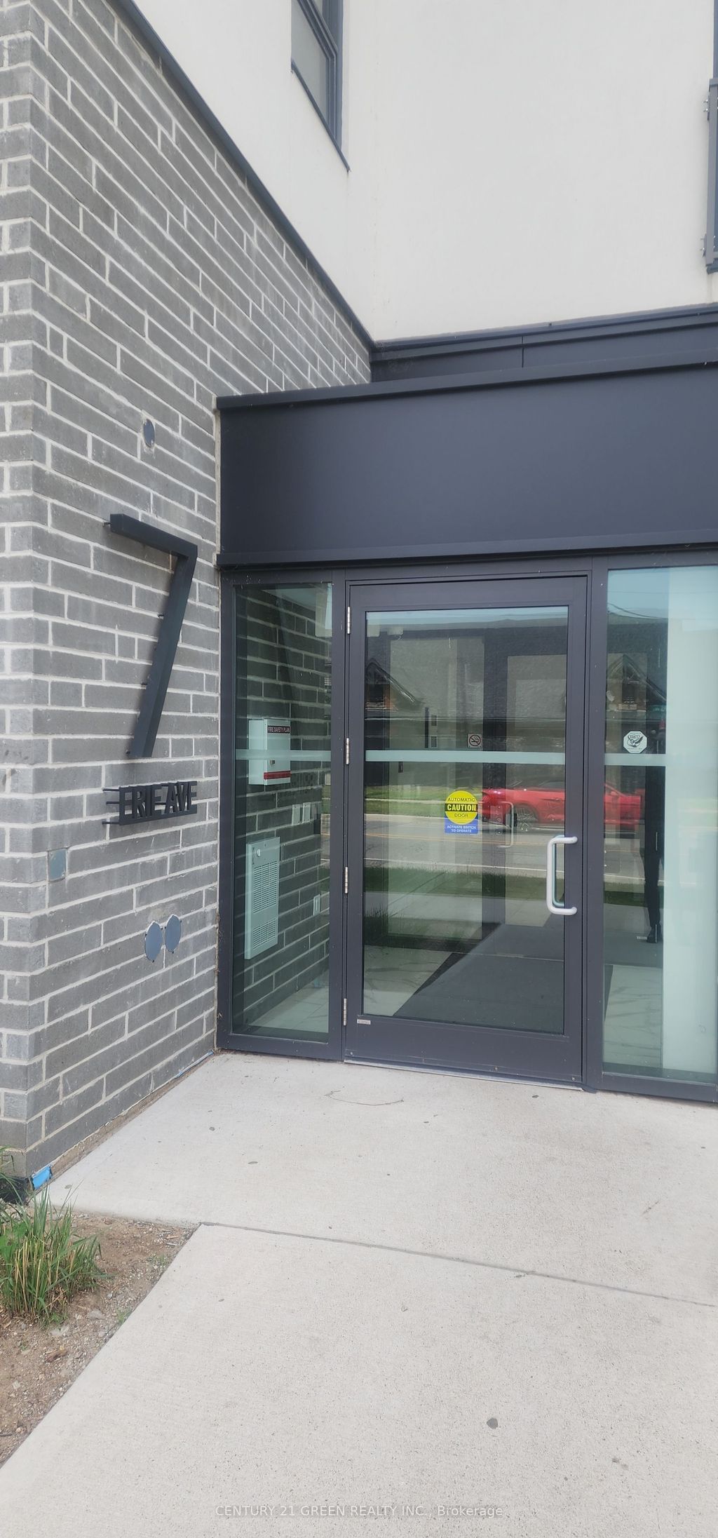 Photo of 7 Erie Avenue E #506, Brantford, ON N3S 2E7 (MLS # X12437796)