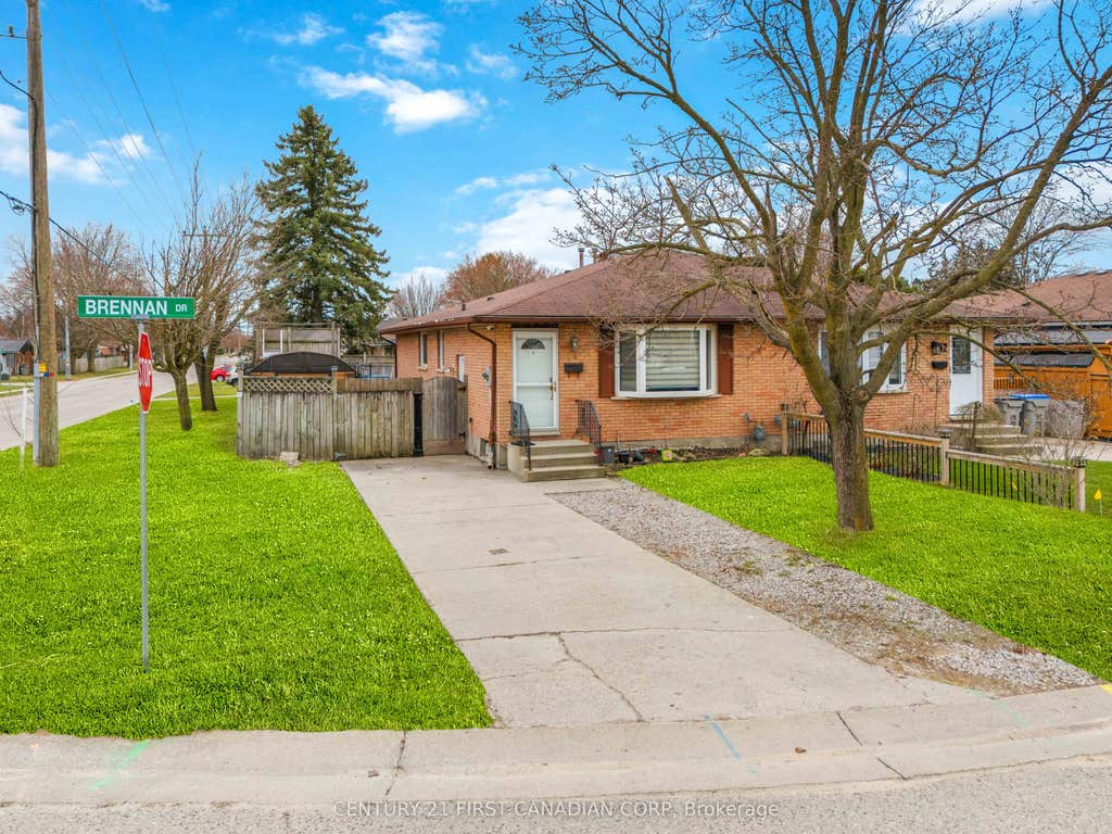 Photo of 54 Brennan Drive N, Strathroy-Caradoc, ON N7G 3S3 (MLS # X13673570)