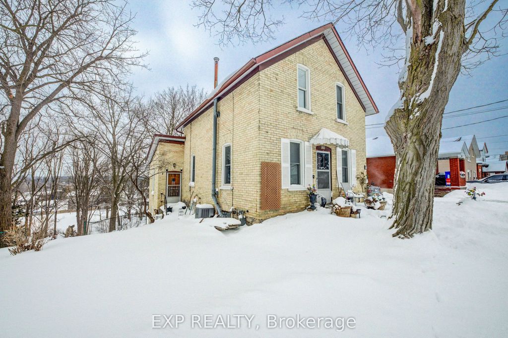 Photo of 105 St George Street, Kitchener, ON N2G 2T2 (MLS # X12709204)