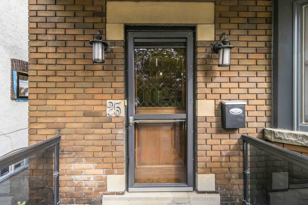 Photo of 25 Cortland Avenue, Toronto, ON M4R 1T7 (MLS # C13818654)