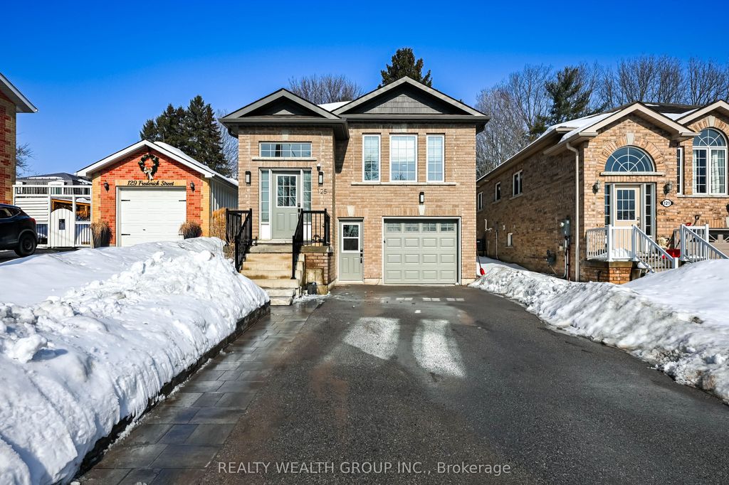 Photo of 125 N Frederick Street N, Bradford West Gwillimbury, ON L3Z 1P7 (MLS # N12803922)