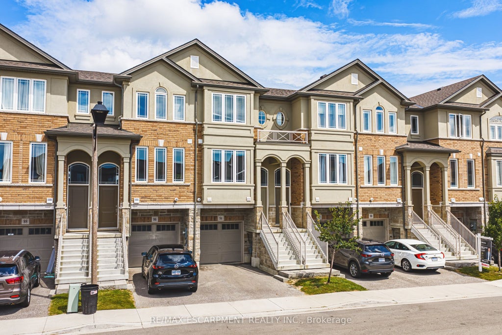Photo of 94 Laguna Village Crescent, Hamilton, ON L0R 1P0 (MLS # X13712148)