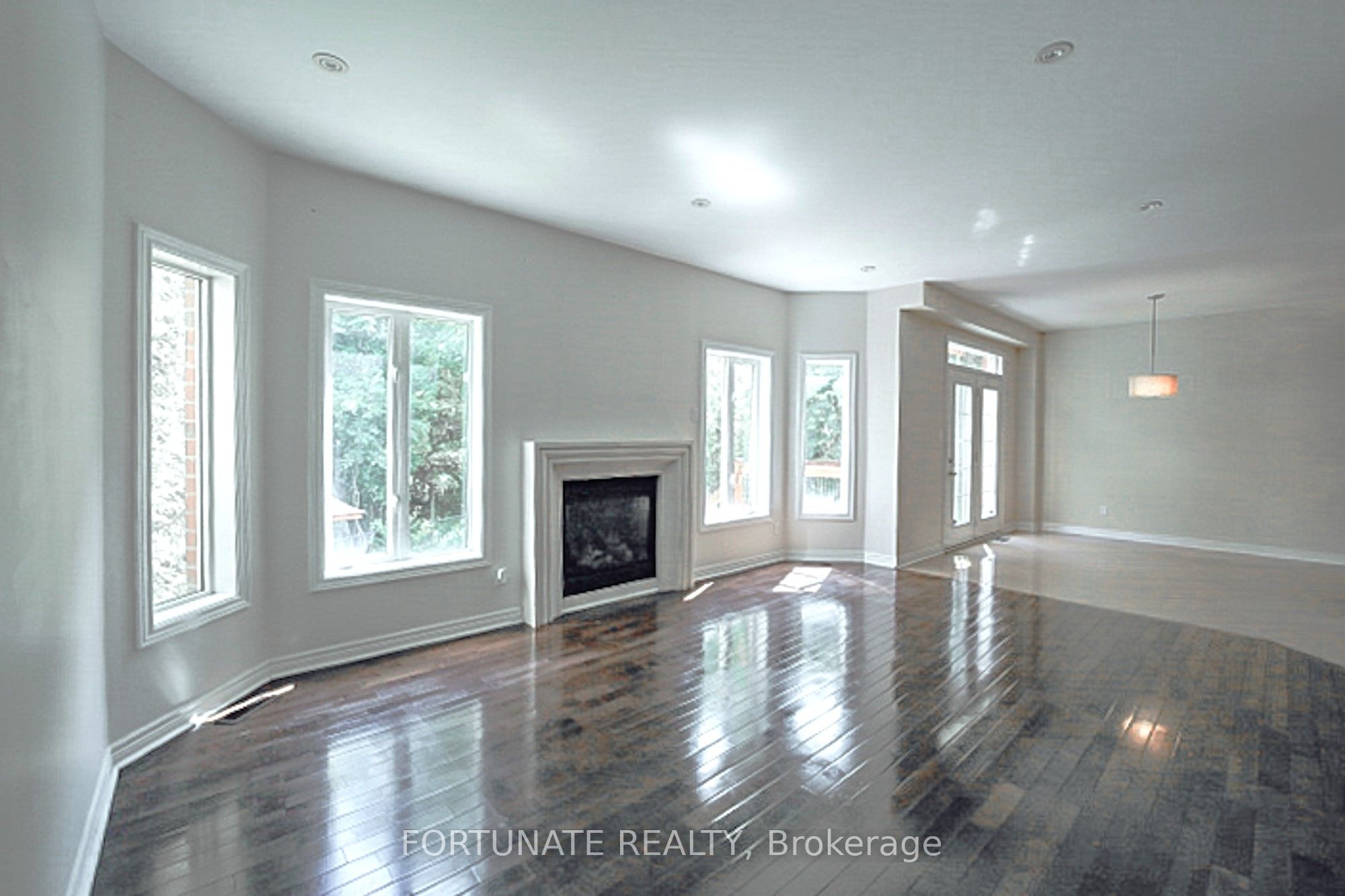 5175 Misty Pine Crescent