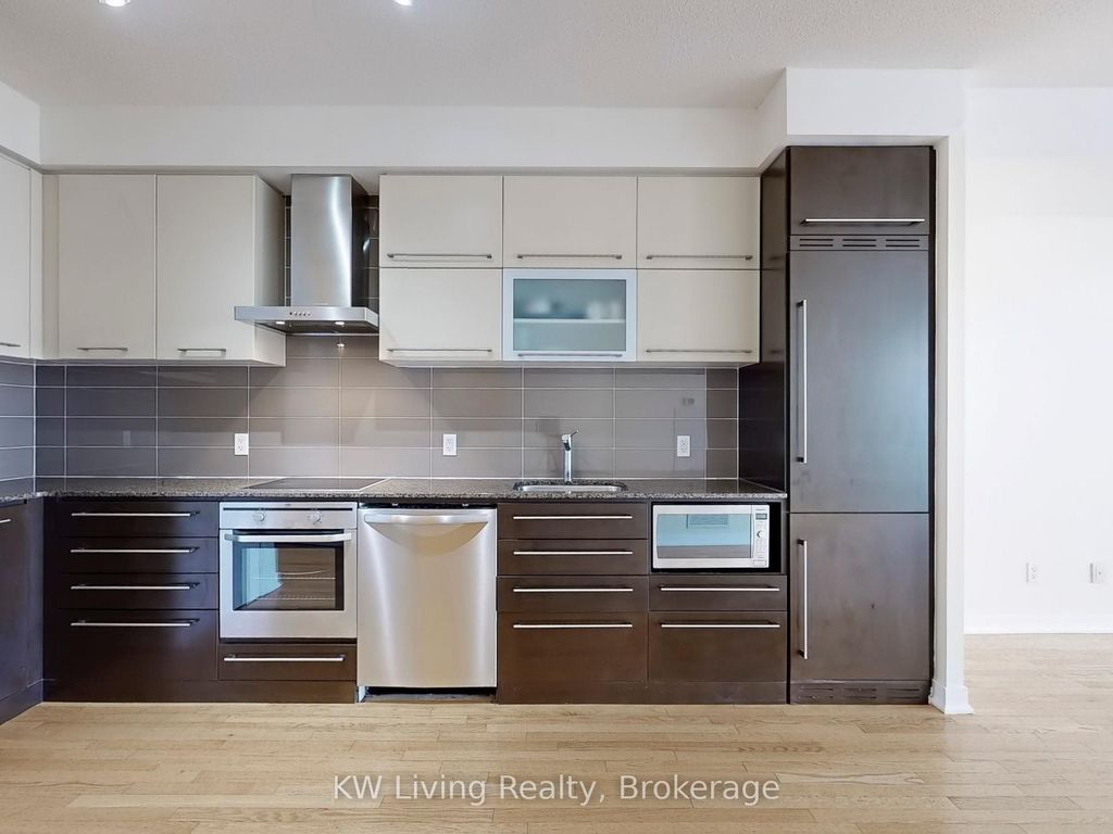 Photo of 770 Bay Street #1403, Toronto, ON M5G 0A6 (MLS # C12015542)