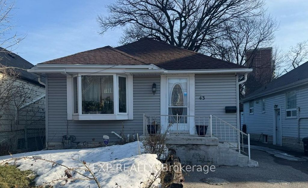 Photo of 43 Harding Avenue, Toronto, ON M6M 3A3 (MLS # W12276255)