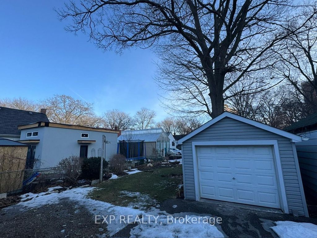 Photo of 43 Harding Avenue, Toronto, ON M6M 3A3 (MLS # W12276255)