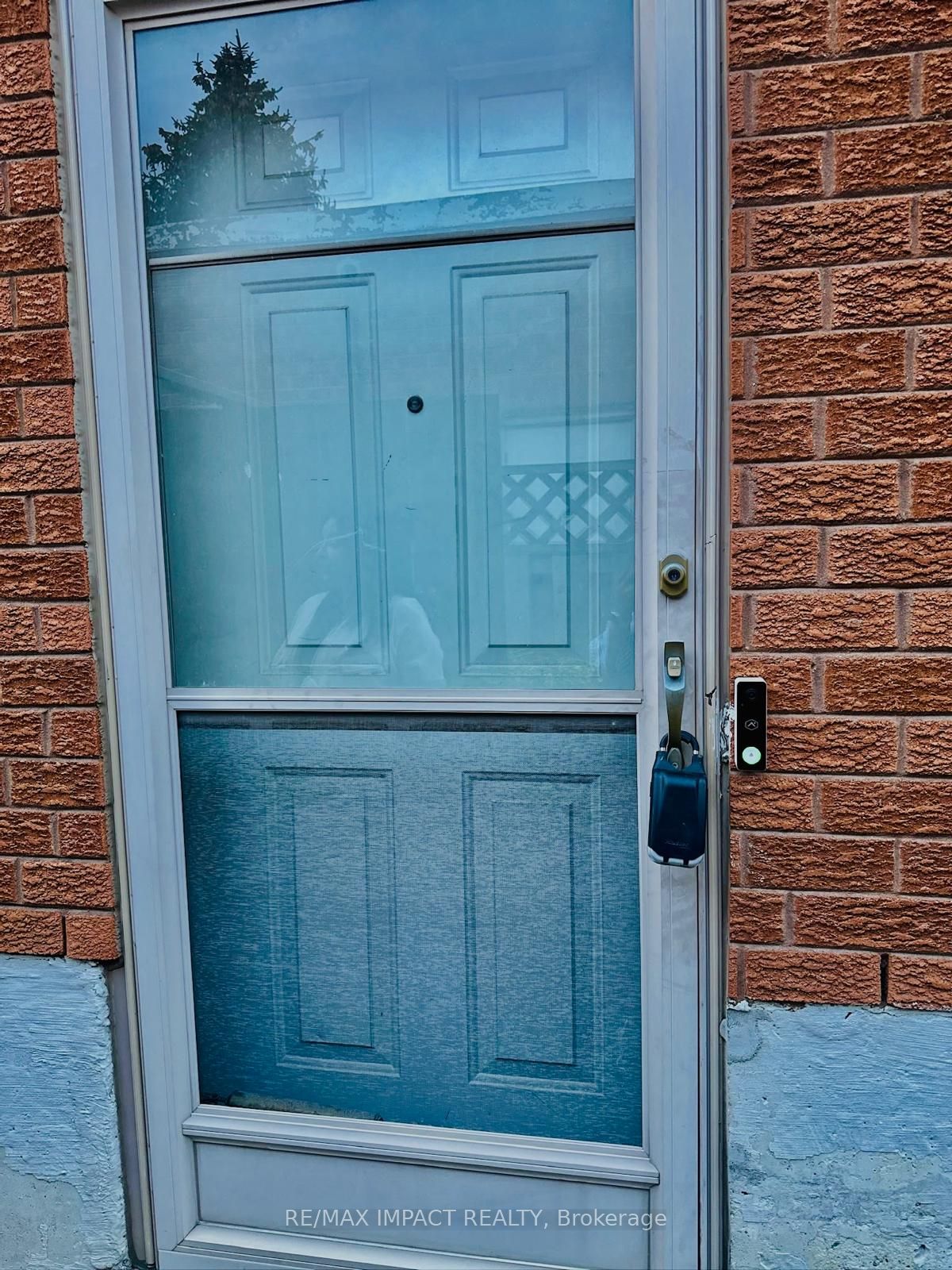 25 Caldbeck Avenue