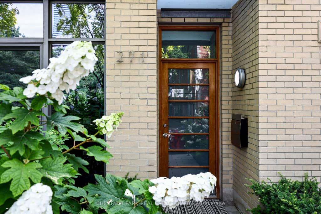 Photo of 271 Mutual Street, Toronto, ON M4Y 1X6 (MLS # C13535074)