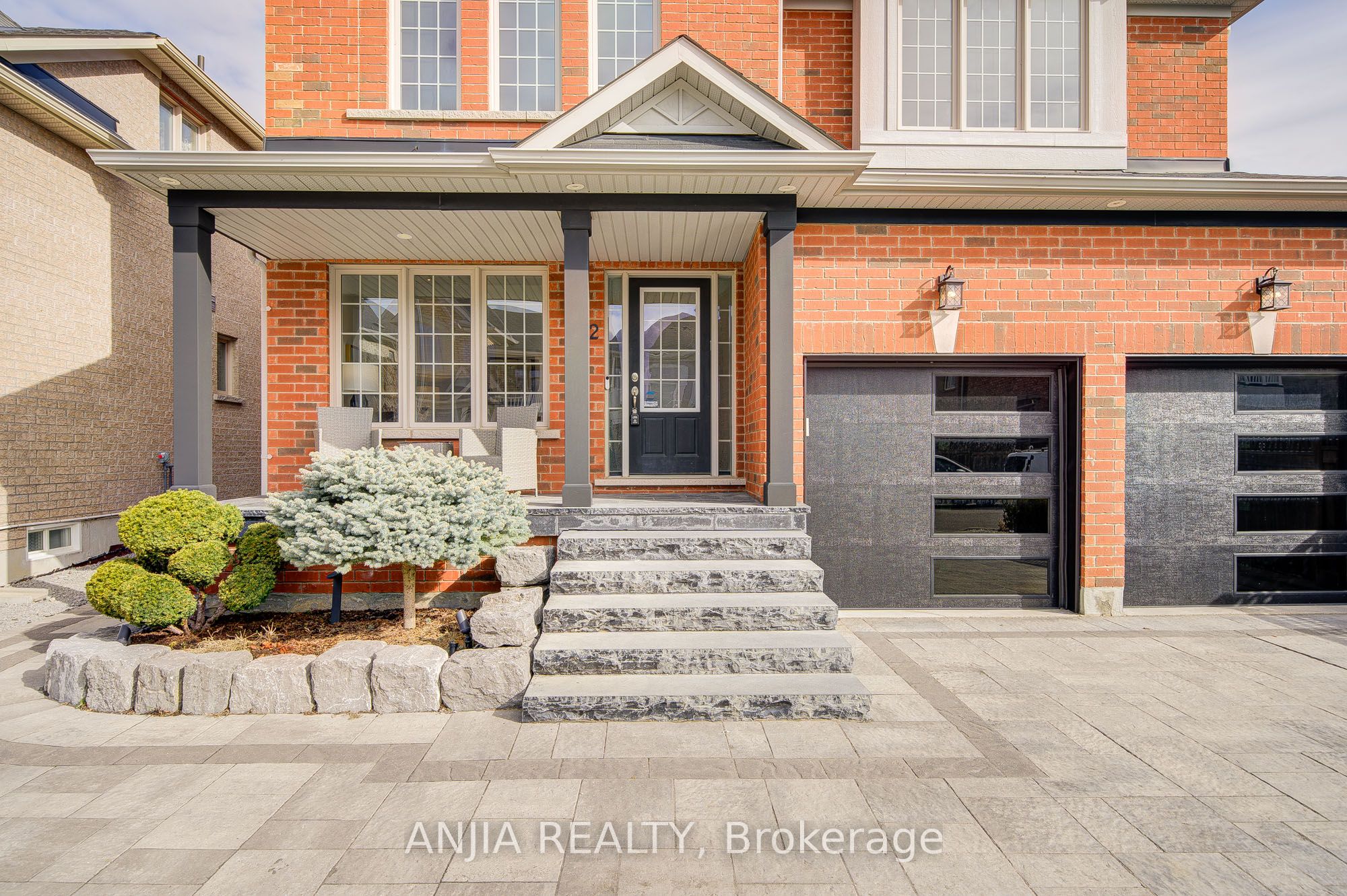 2 Beebe Crescent