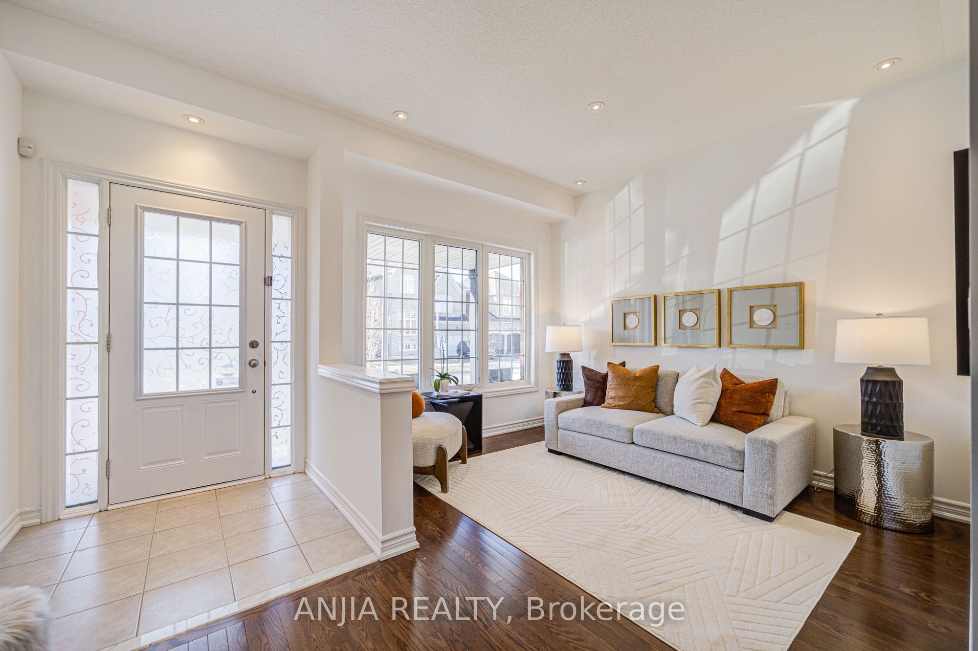 2 Beebe Crescent