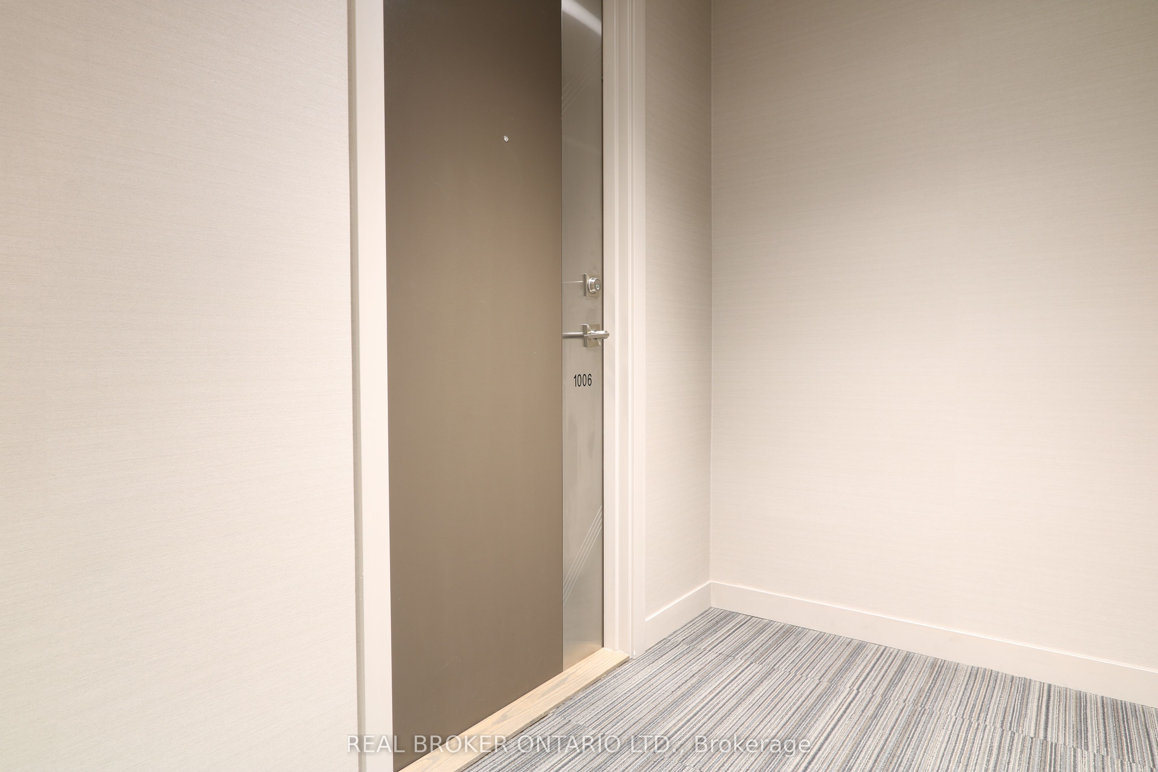 2093 Fairview Street 1006