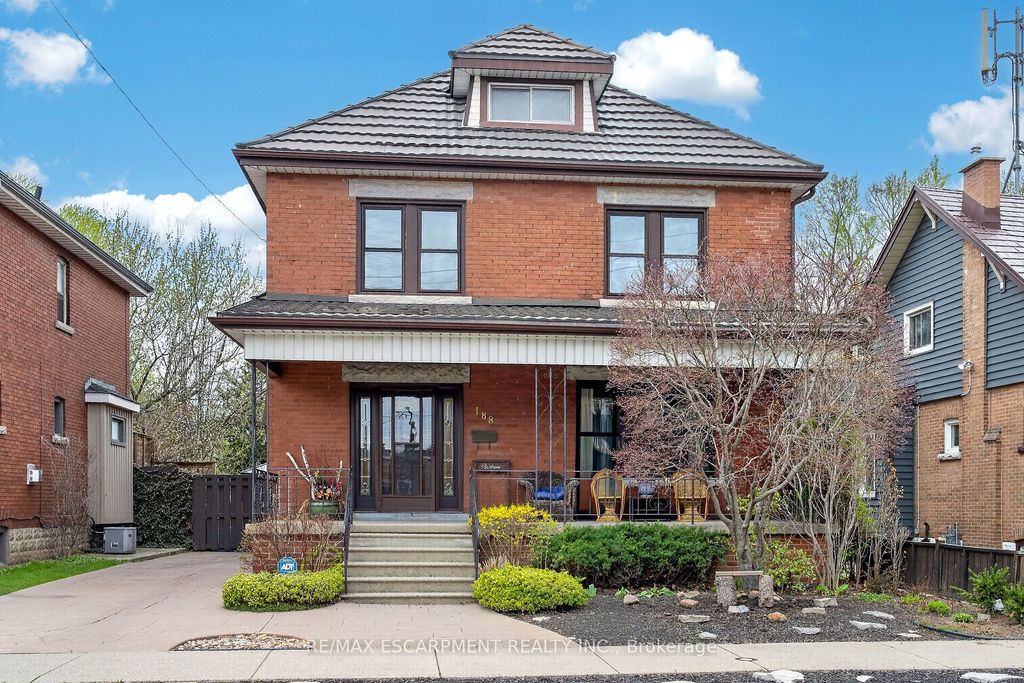 Photo of 188 Park Row S, Hamilton, ON L8K 2K2 (MLS # X13038254)