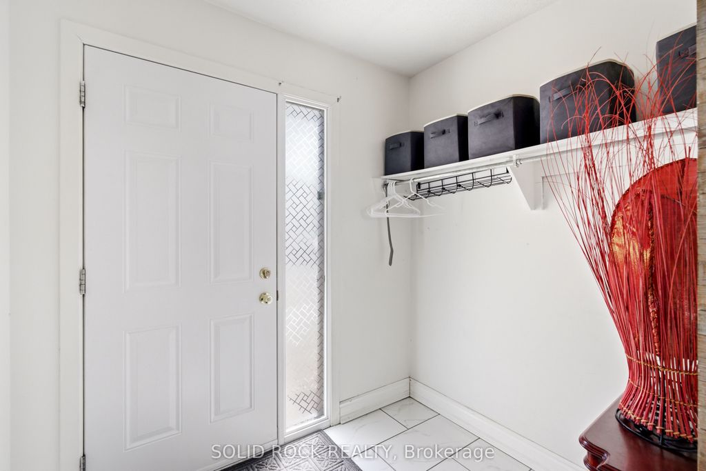 Photo of 51 Angela Private #23, Hunt Club - South Keys and Area, ON K1V 0E7 (MLS # X12939788)