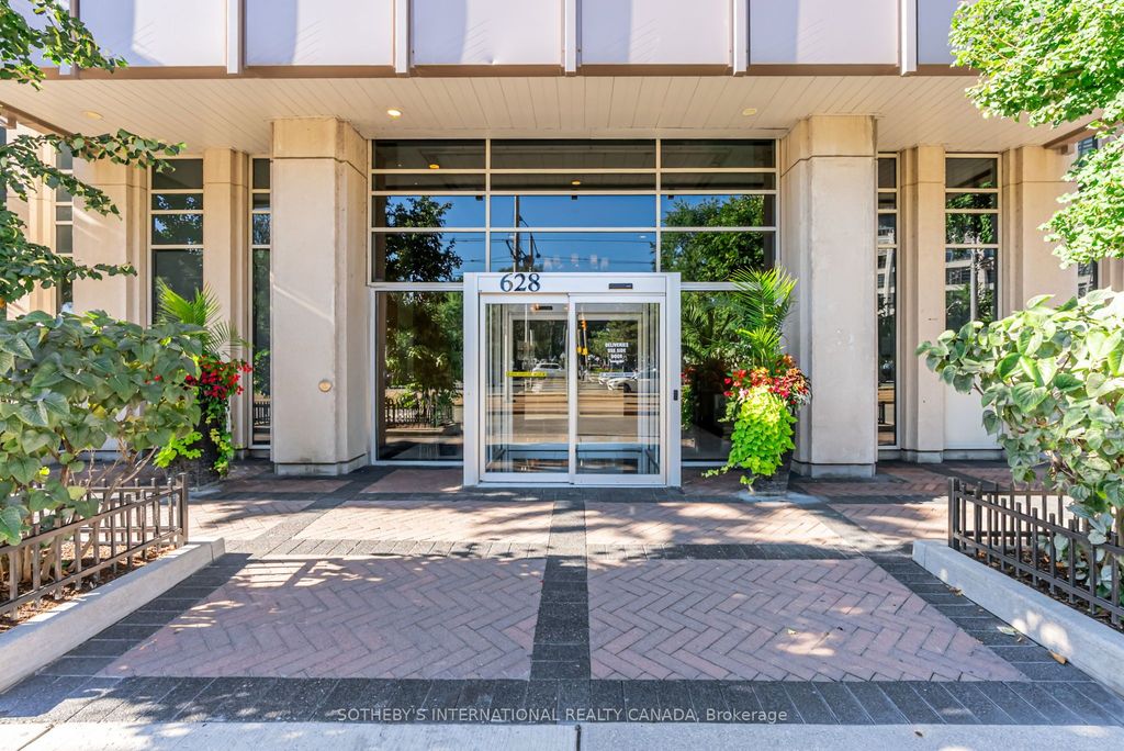 Photo of 628 Fleet Street #2704, Toronto, ON M5V 1A8 (MLS # C12886418)