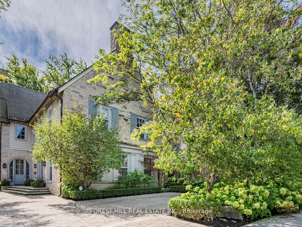 Photo of 1 Burton Road, Toronto, ON M5P 1T6 (MLS # C12506780)