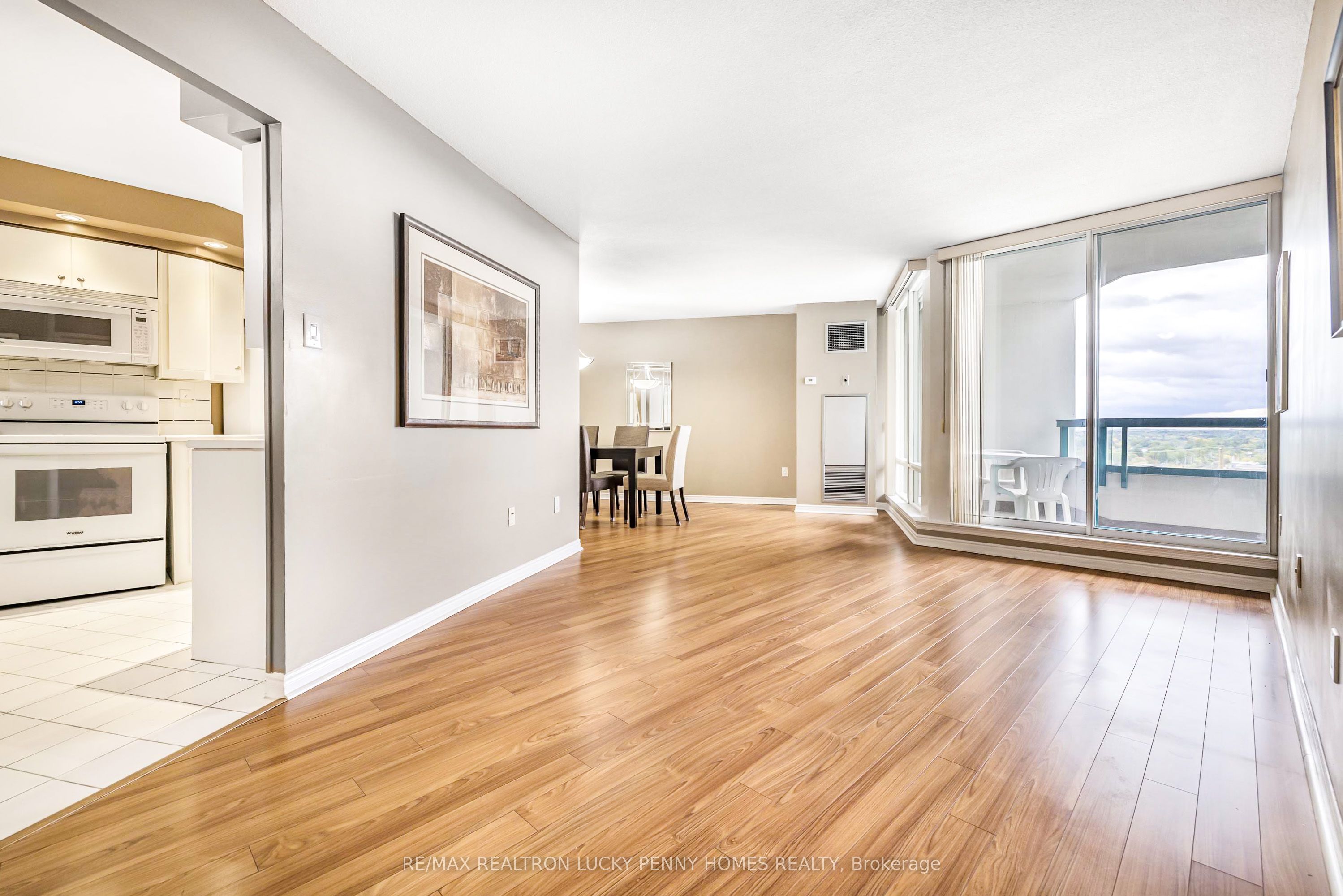 7250 Yonge Street 804