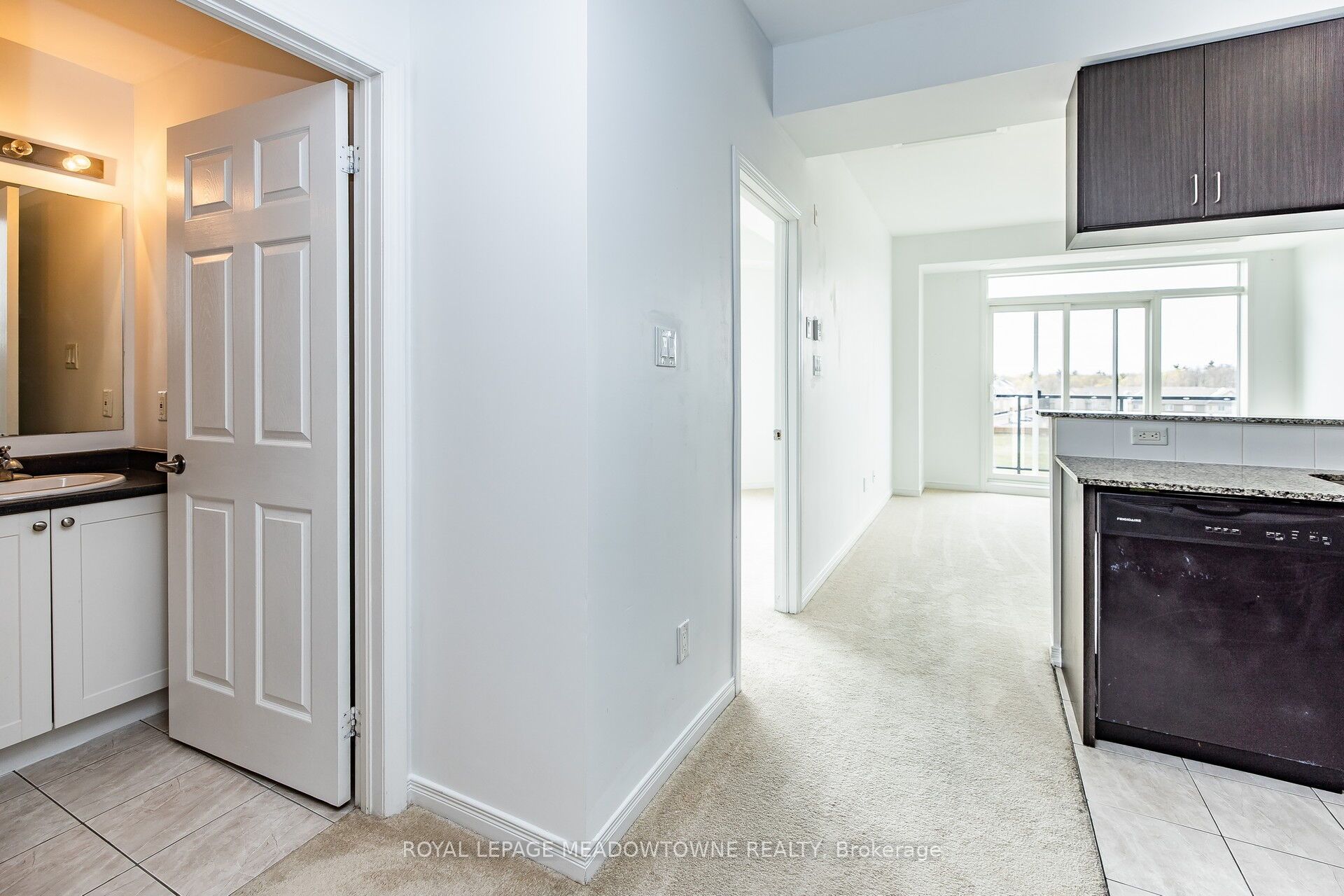 50 Sky Harbour Drive 407