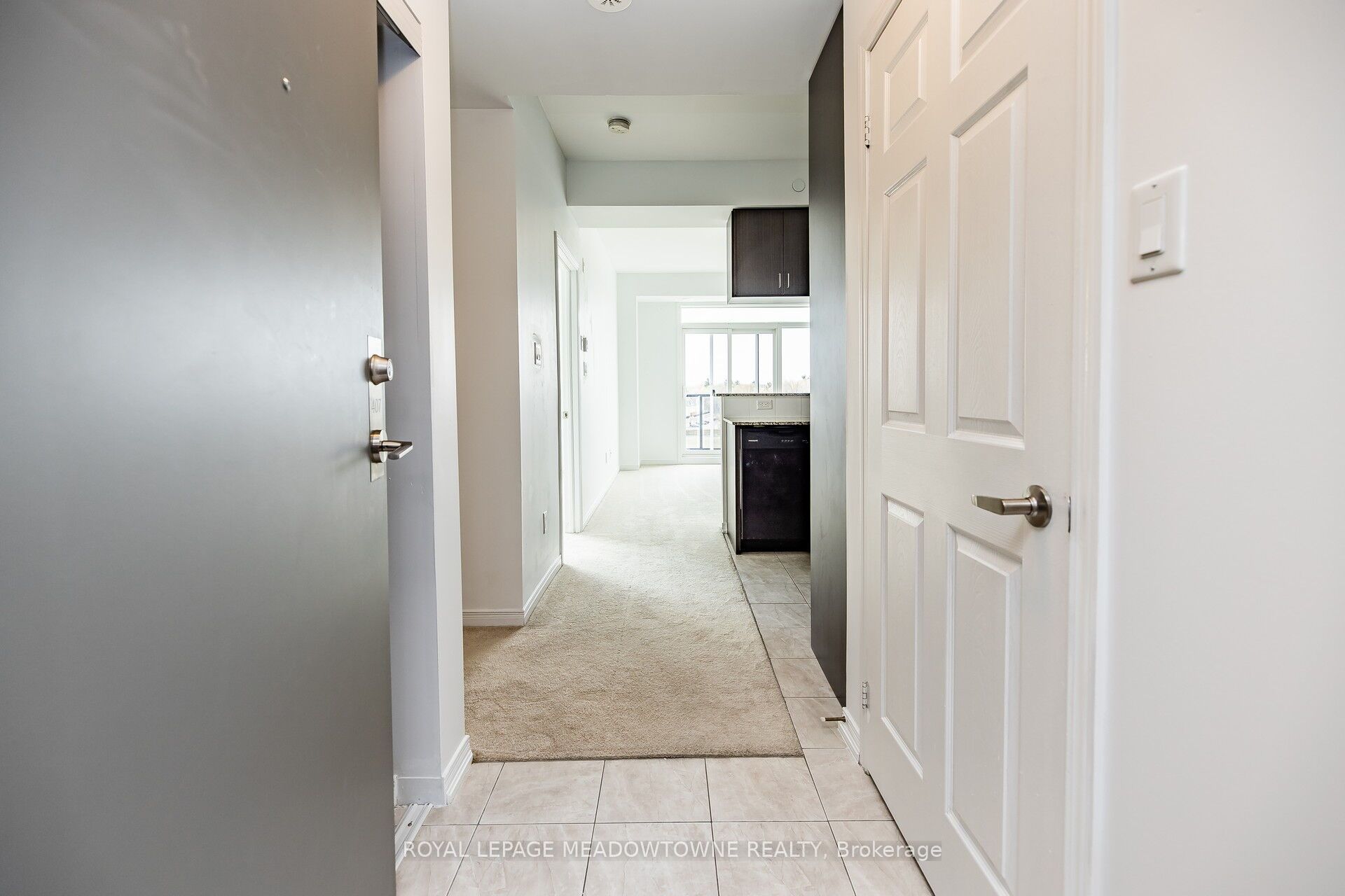 50 Sky Harbour Drive 407