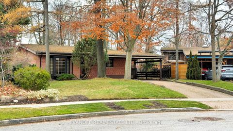 Photo of 16 Lyncroft Drive, Toronto, ON M1E 1X7 (MLS # E12570892)