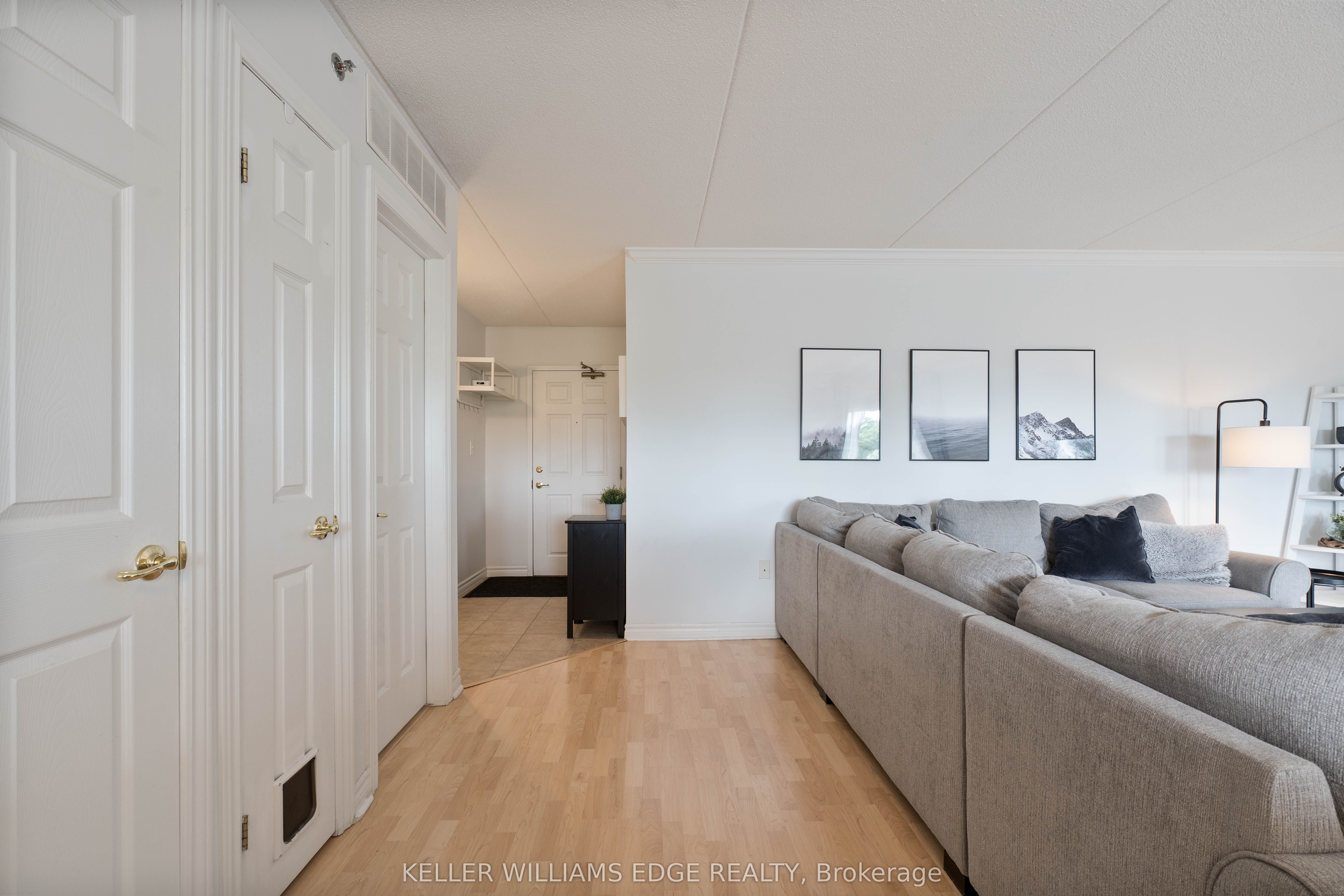 4450 Fairview Street 304