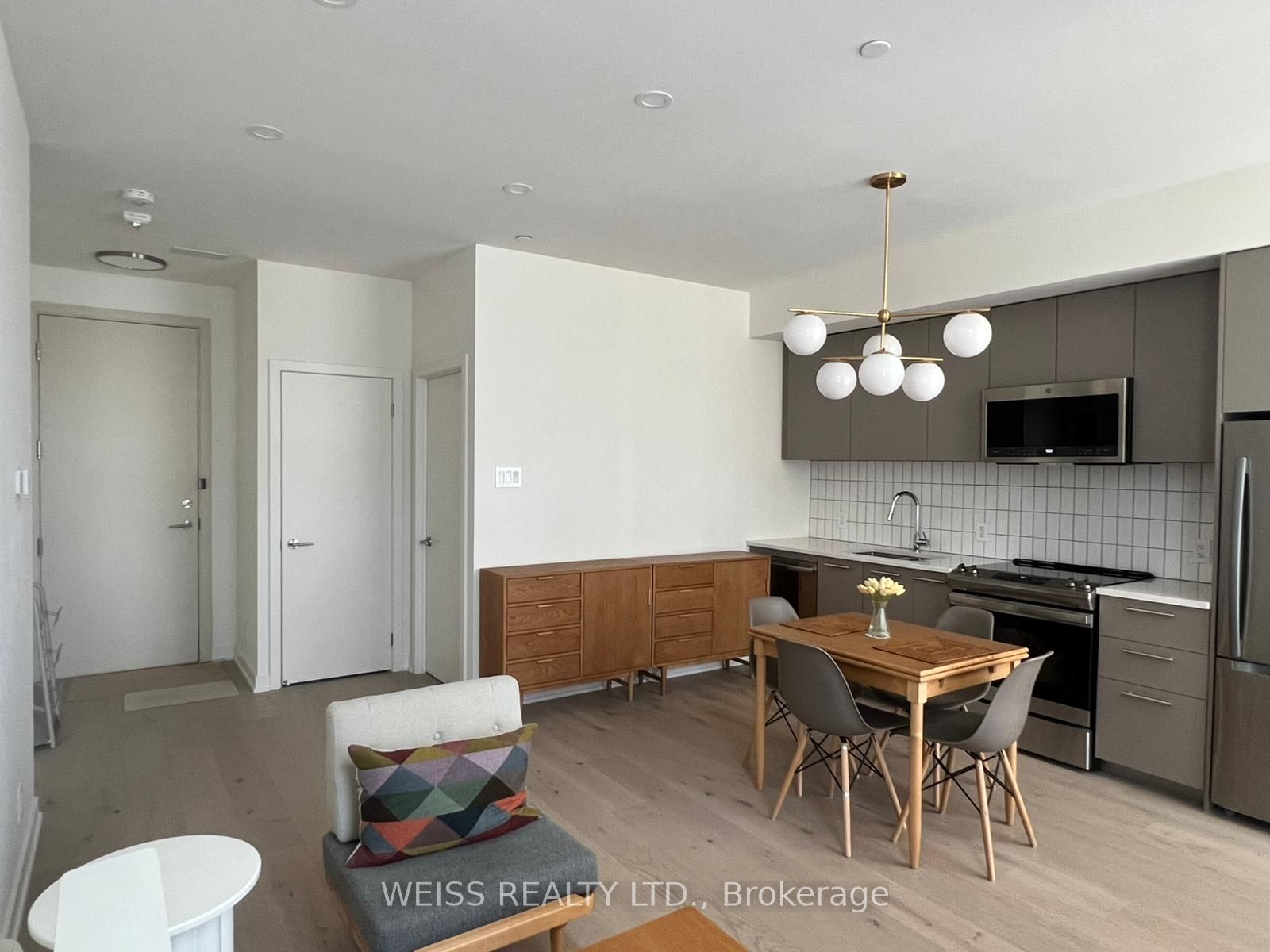 101 Cathedral High Street 101