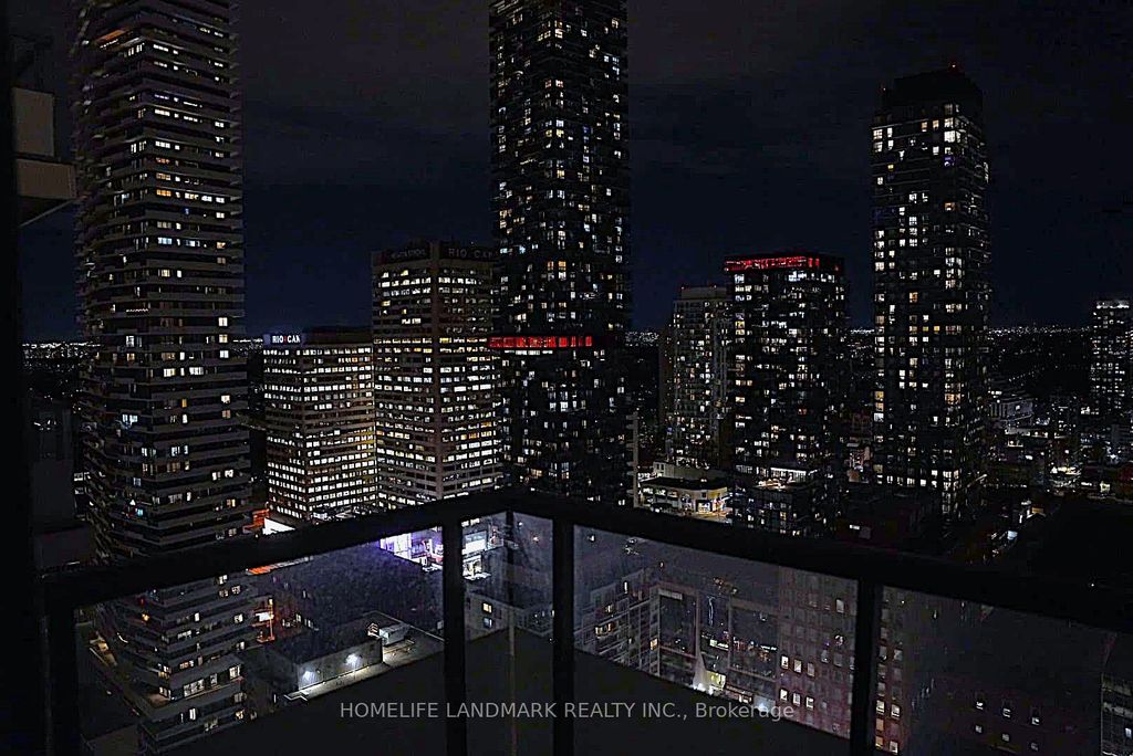 Photo of 50 Dunfield Avenue #3318, Toronto, ON M4S 0E4 (MLS # C13100004)