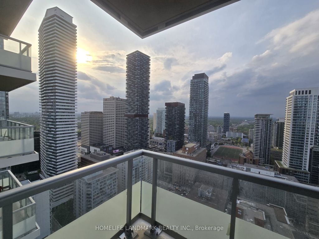 Photo of 50 Dunfield Avenue #3318, Toronto, ON M4S 0E4 (MLS # C13100004)