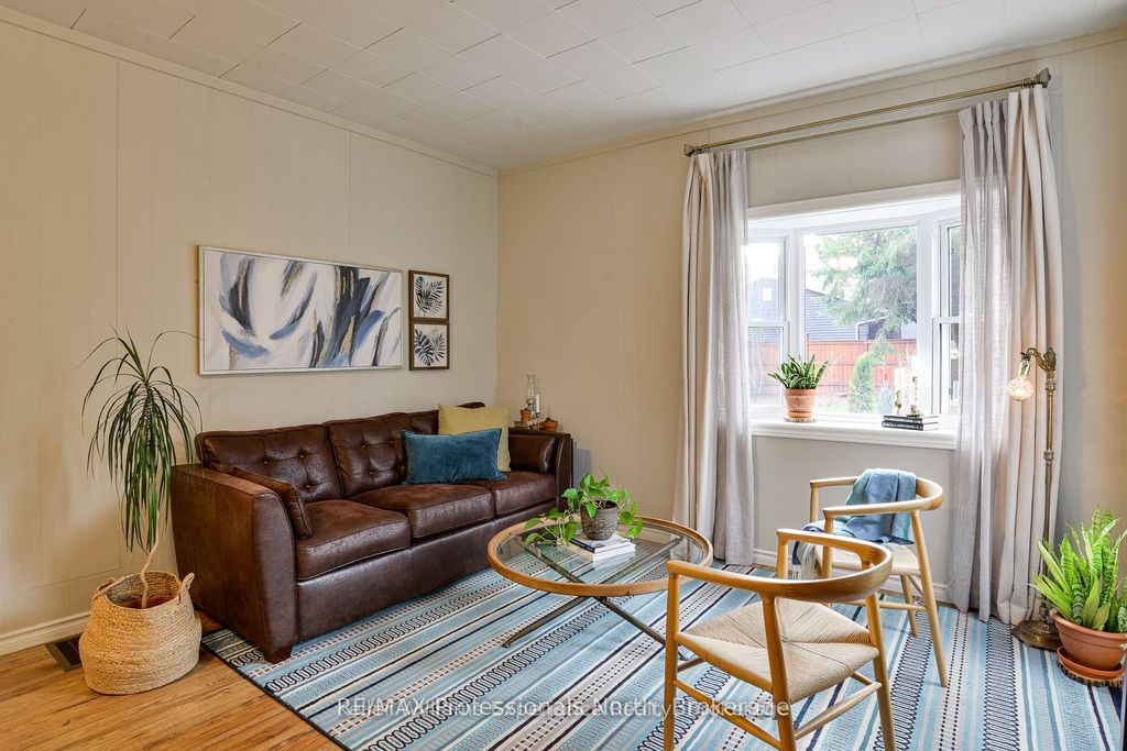 Photo of 14 Edward Street, Bracebridge, ON P1L 1H5 (MLS # X13002006)
