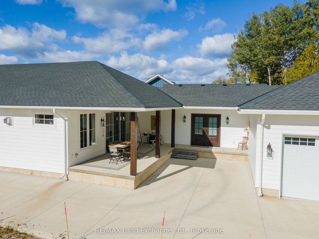 Photo of 15 Lakeforest Drive, Saugeen Shores, ON N0H 2L0 (MLS # X12457570)