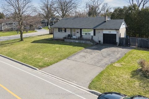 20 Plainsman Road Mississauga ON L5N 1C6