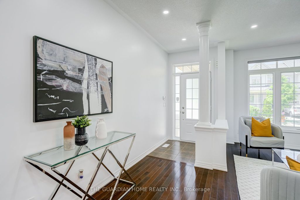 Photo of 30 Aird Court, Milton, ON L9T 3Y1 (MLS # W13420576)