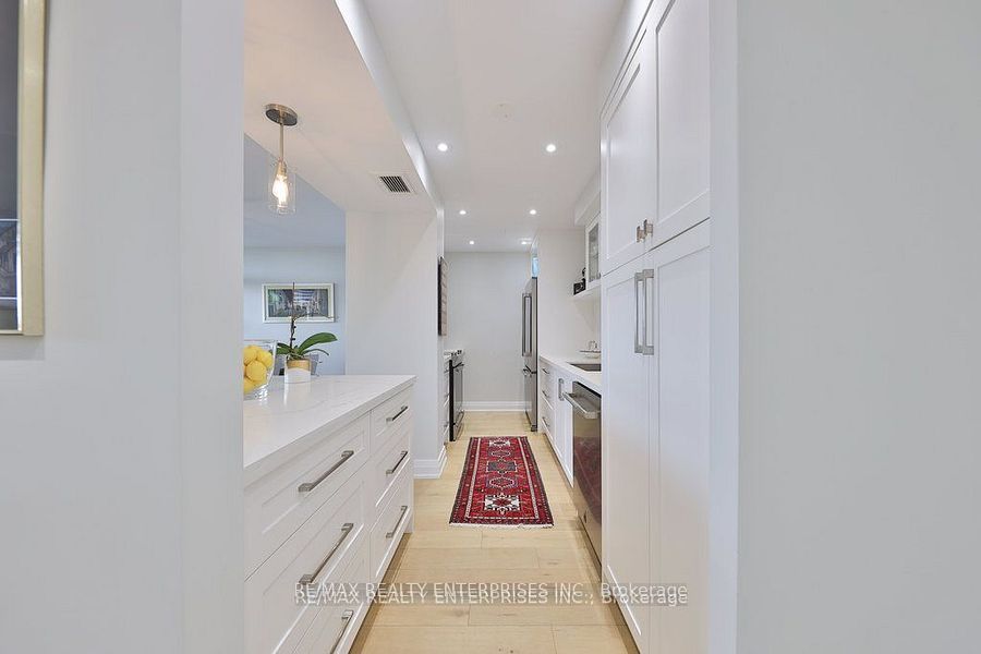 1333 Bloor Street 606