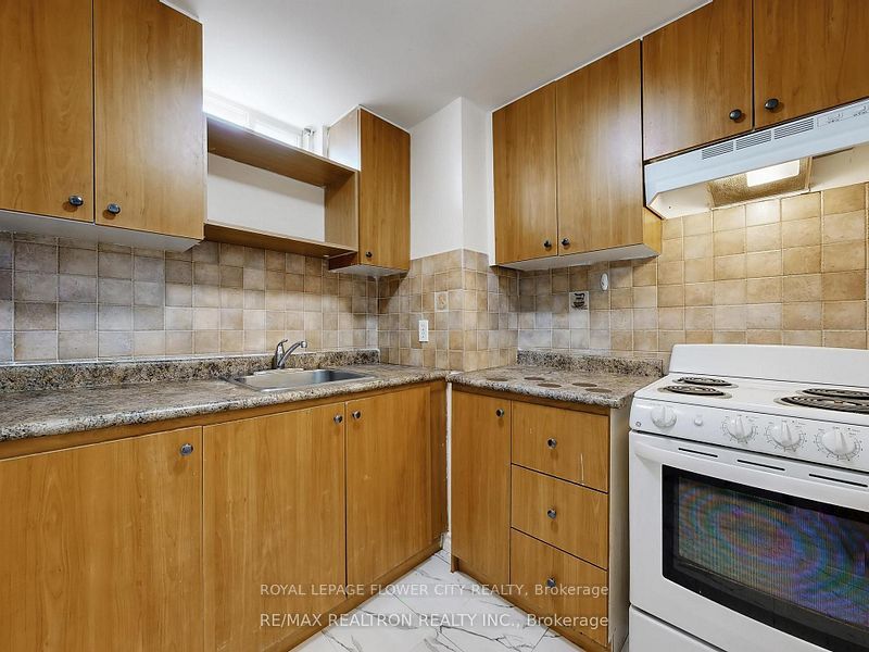 60 Colombo Crescent Basement