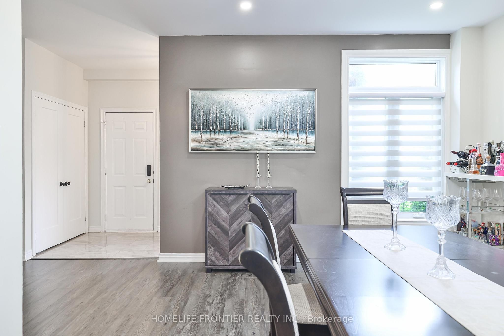 6 Raintree Crescent