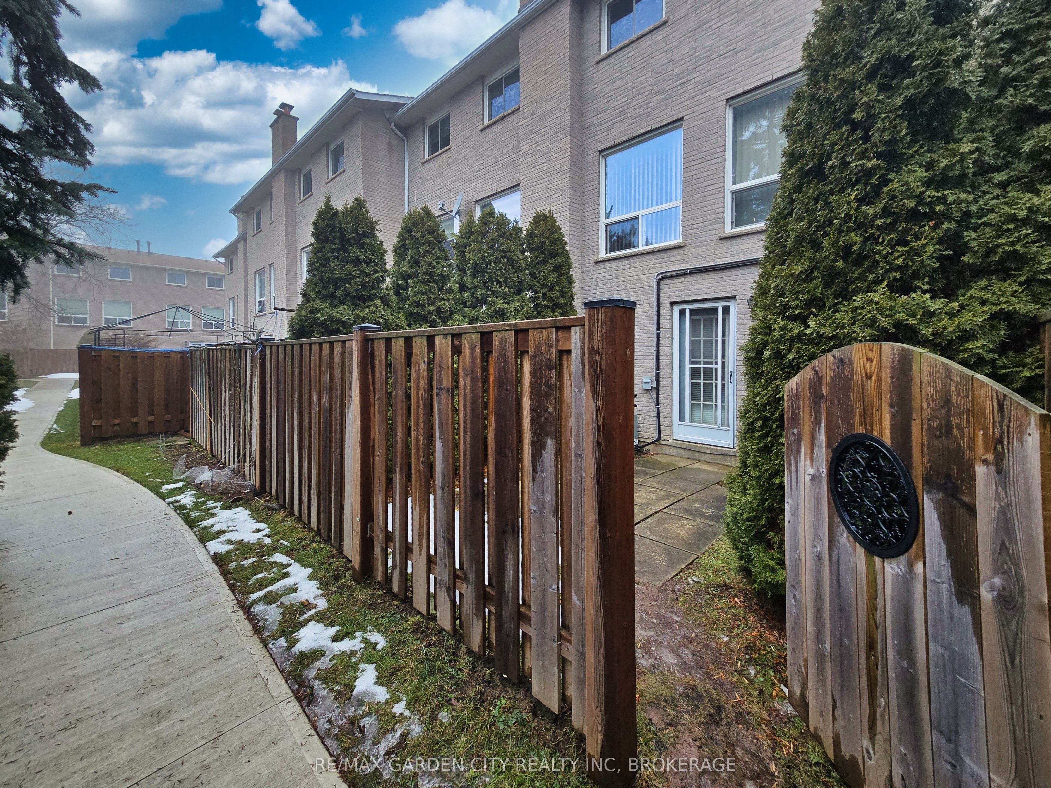 1155 Paramount Drive 19