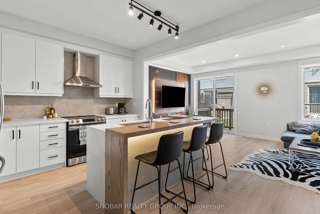 Photo of 95 Shepherd Drive, Barrie, ON L9J 0K4 (MLS # S12483885)